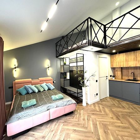 Kvartyra Mansarda Lviv Extérieur photo