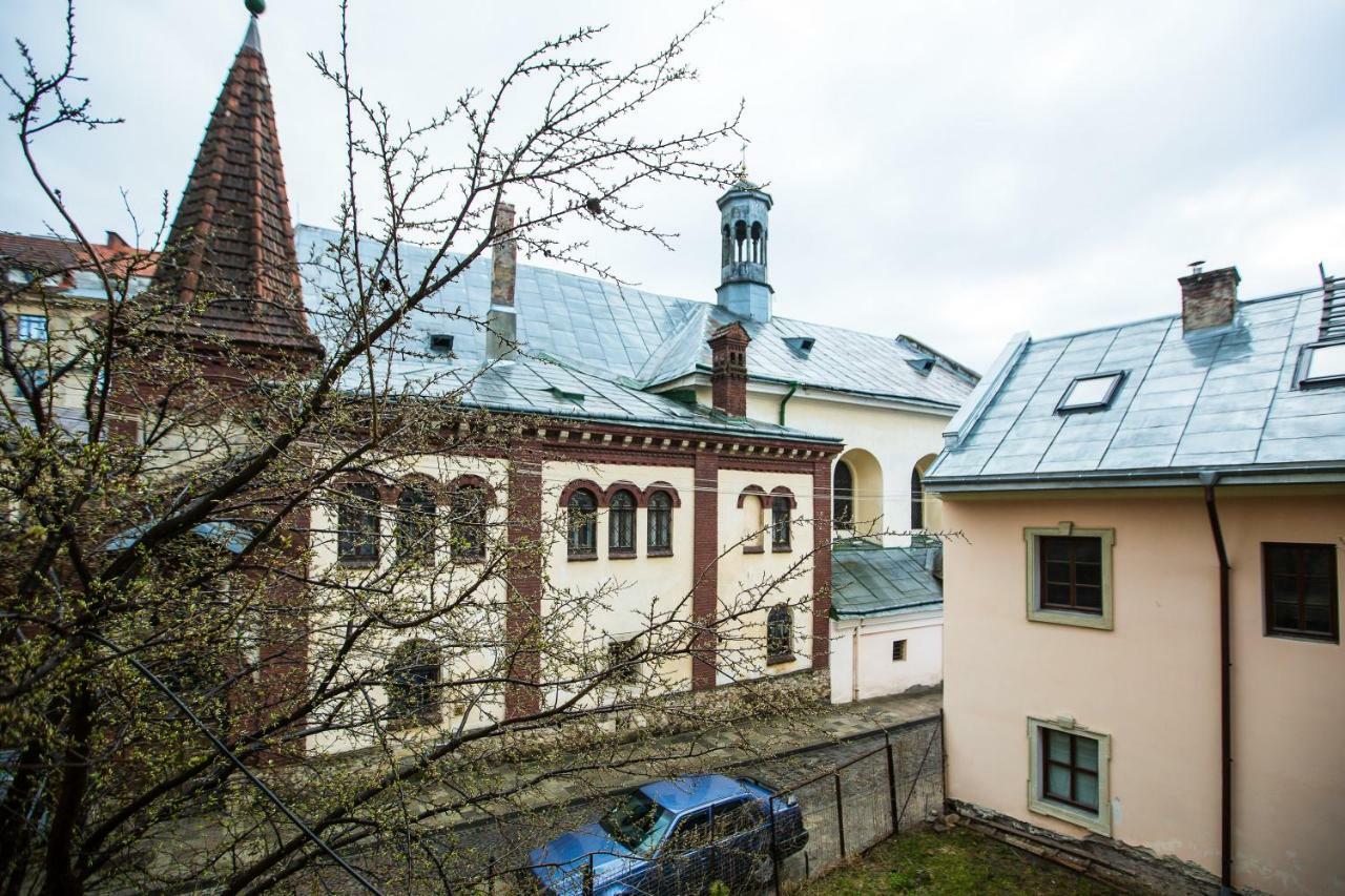 Kvartyra Mansarda Lviv Extérieur photo